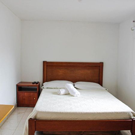 El Cable Hostal 马尼萨莱斯 外观 照片