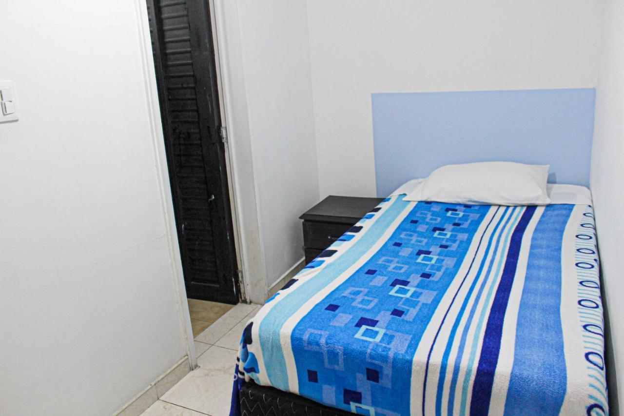 El Cable Hostal 马尼萨莱斯 外观 照片