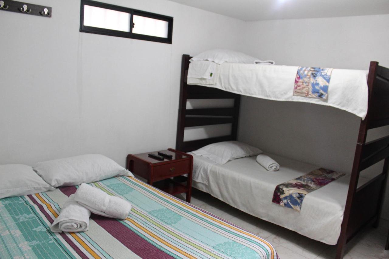 El Cable Hostal 马尼萨莱斯 外观 照片