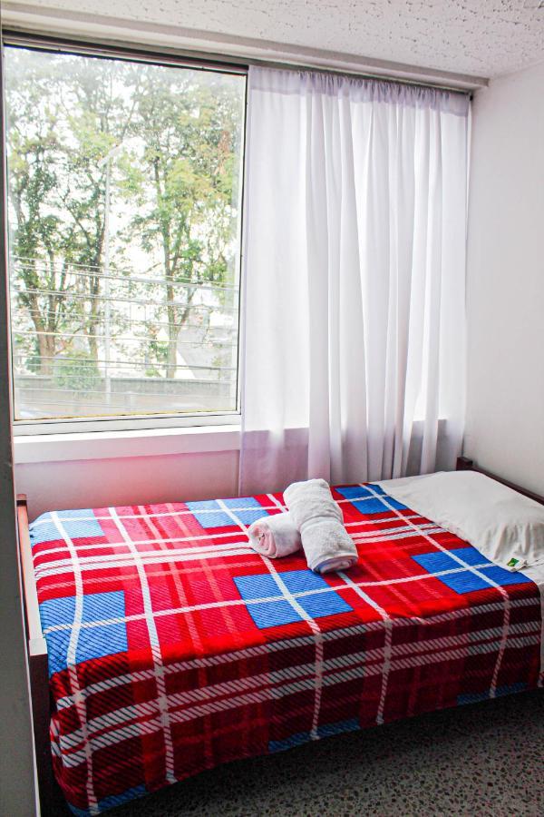 El Cable Hostal 马尼萨莱斯 外观 照片