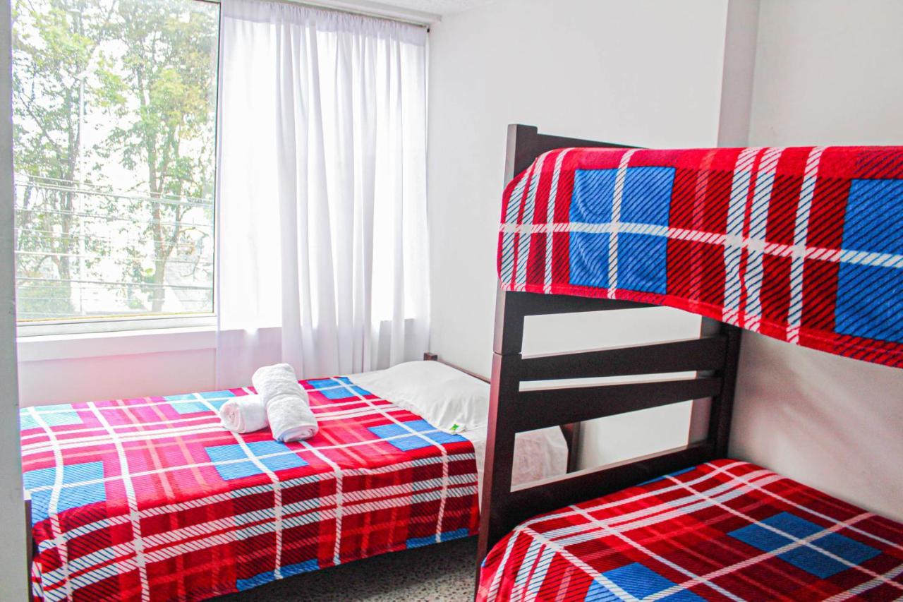 El Cable Hostal 马尼萨莱斯 外观 照片